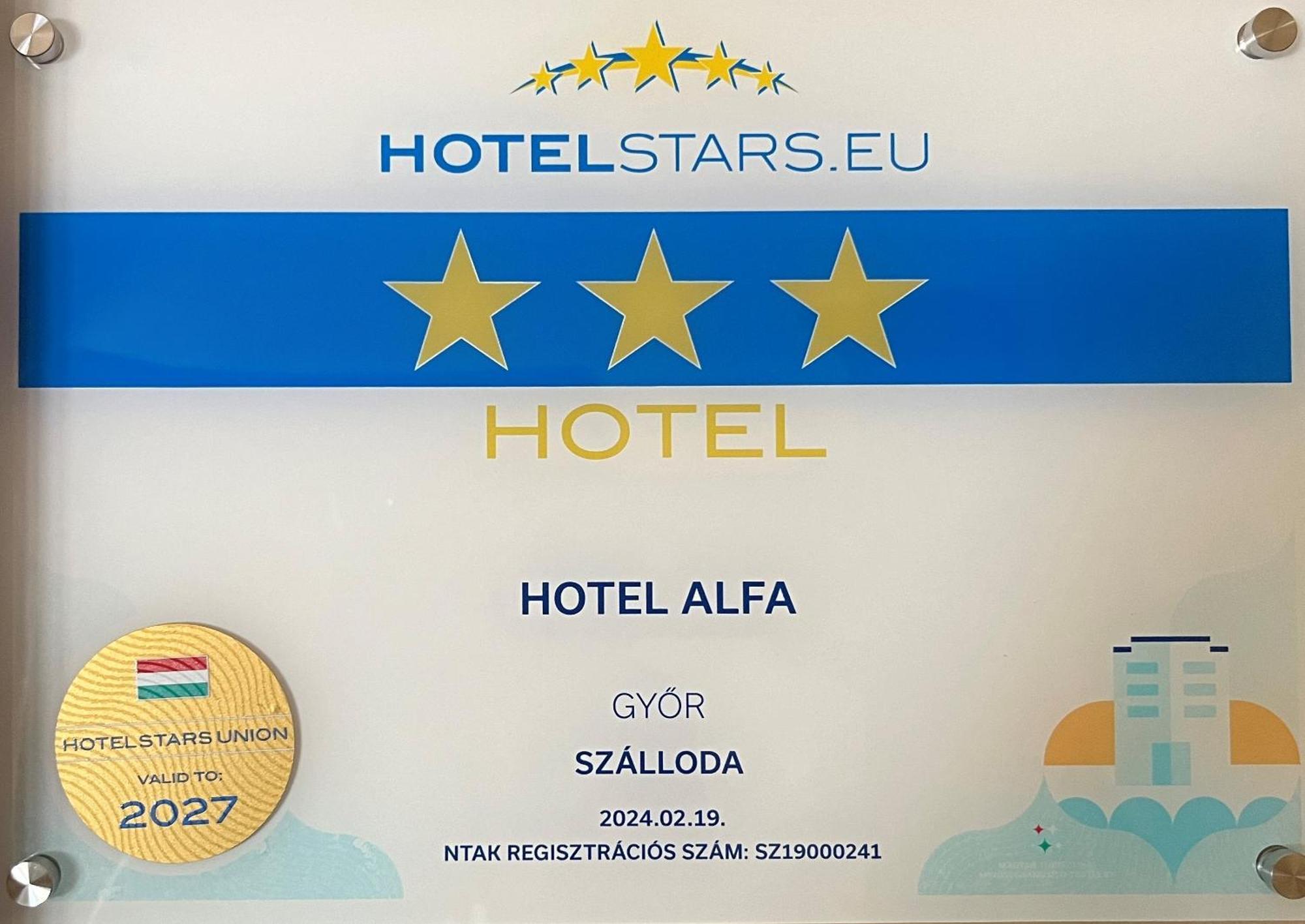 Alfa Hotel Дьёр Экстерьер фото