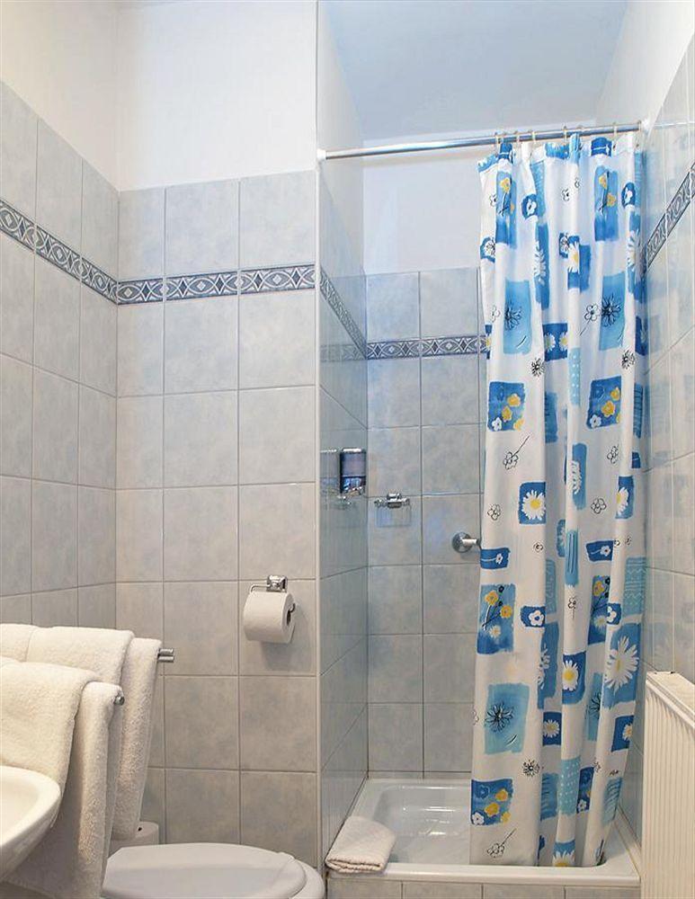 Alfa Hotel Дьёр Экстерьер фото